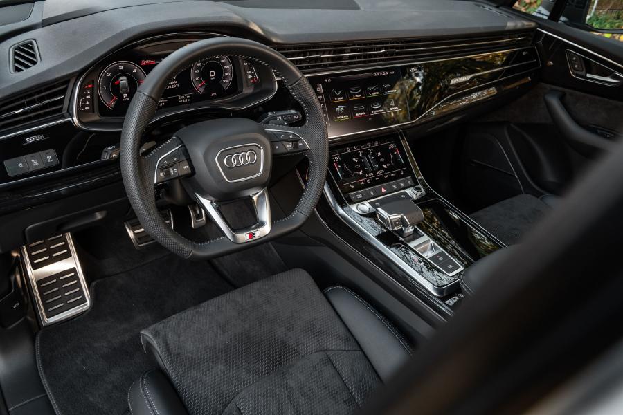 Торпедо Audi Q7 50 TDI Quattro S-Line (4M) 2019 года  (WW) (фото 29 из 40)